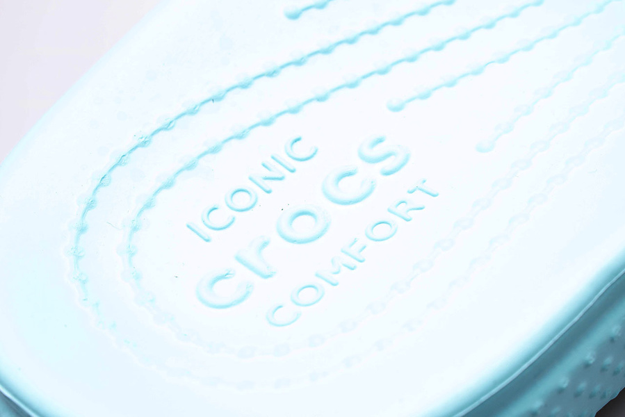 Klapki CROCS CLASSIC SLIDE 206121-4O9