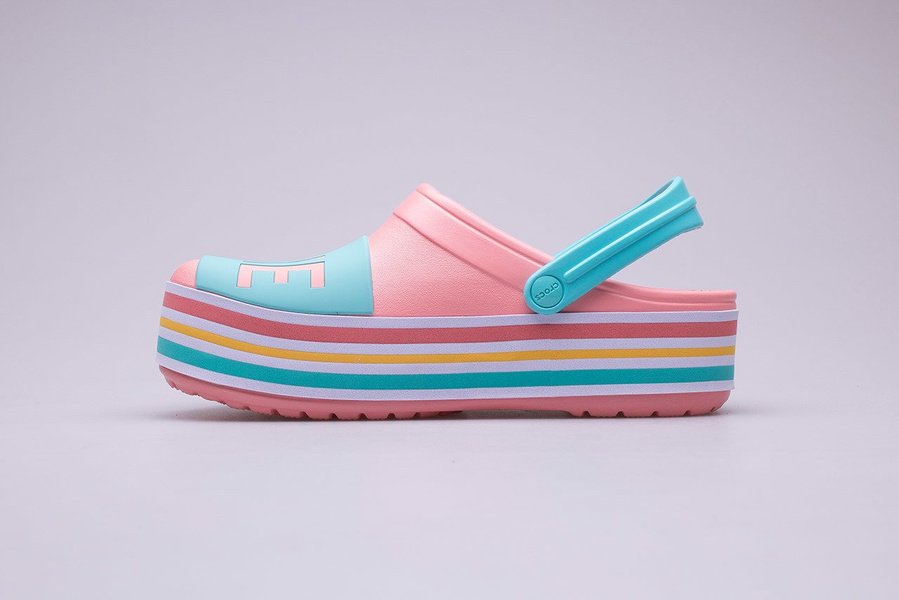 Chodaki Crocs CB Platform Bold 205699-737