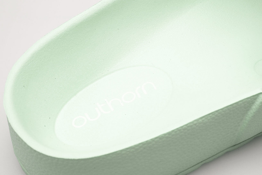 Klapki damskie OUTHORN HOL22-KLD602-42S