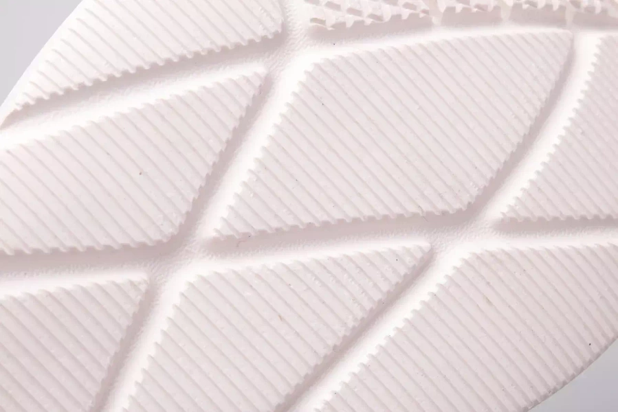 Buty chłopięce 4F 4FJAW22FLOWM008-72S