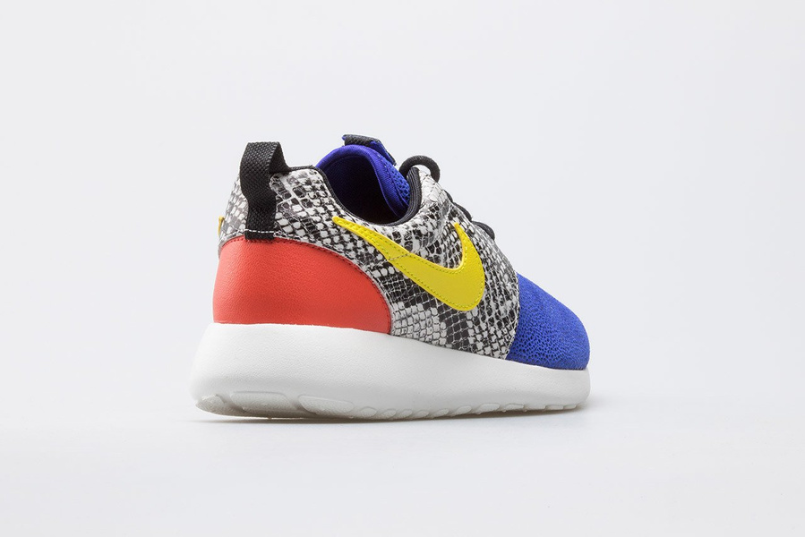 Buty damskie NIKE WMNS ROSHE ONE LX 881202-400