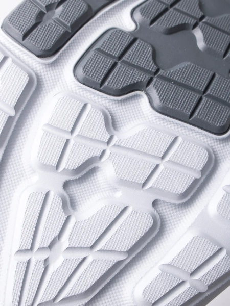 Buty męskie Under Armour Surge 3 3024883-104 