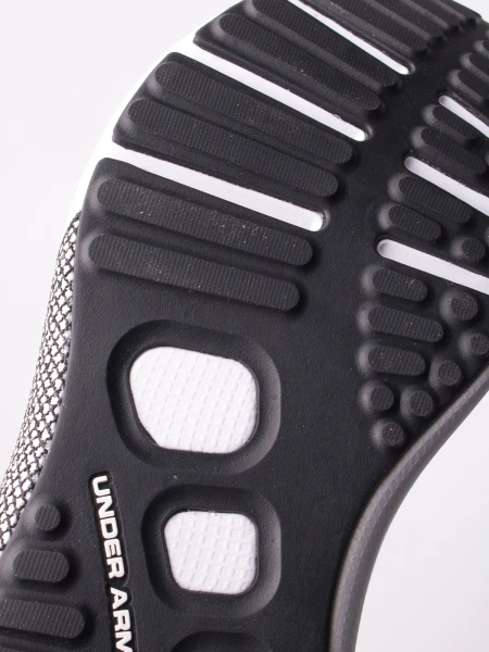 Buty Under Armour Hovr Phantom 3 3026582-003