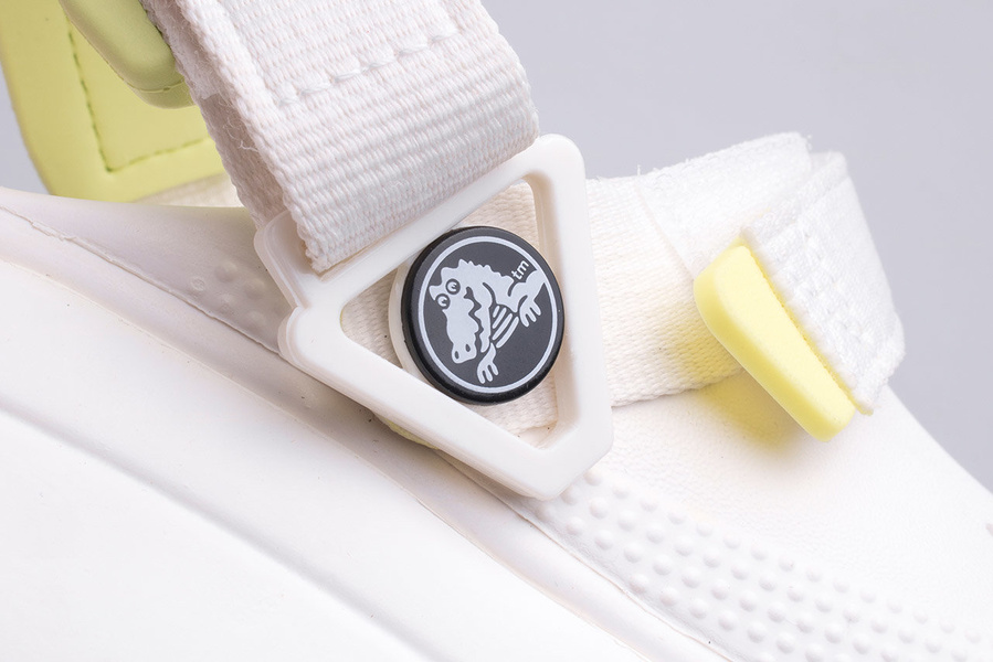 Chodaki CROCS CLASSIC HIKER CLOG 206772-100