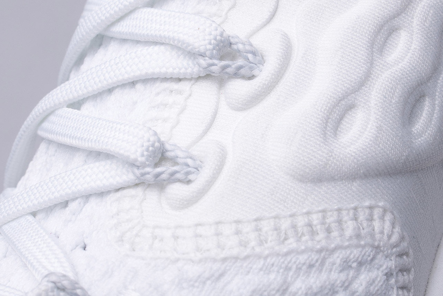 Buty damskie Under Armour HOVR PHANTOM 2 3023021-100