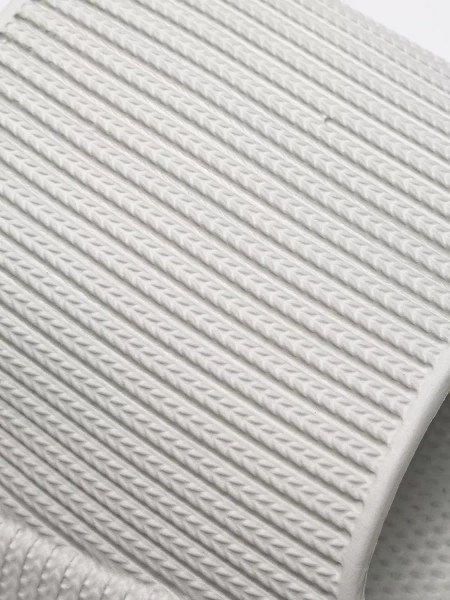 Klapki damskie OUTHORN OTHWSS23FFLIF120-47S 