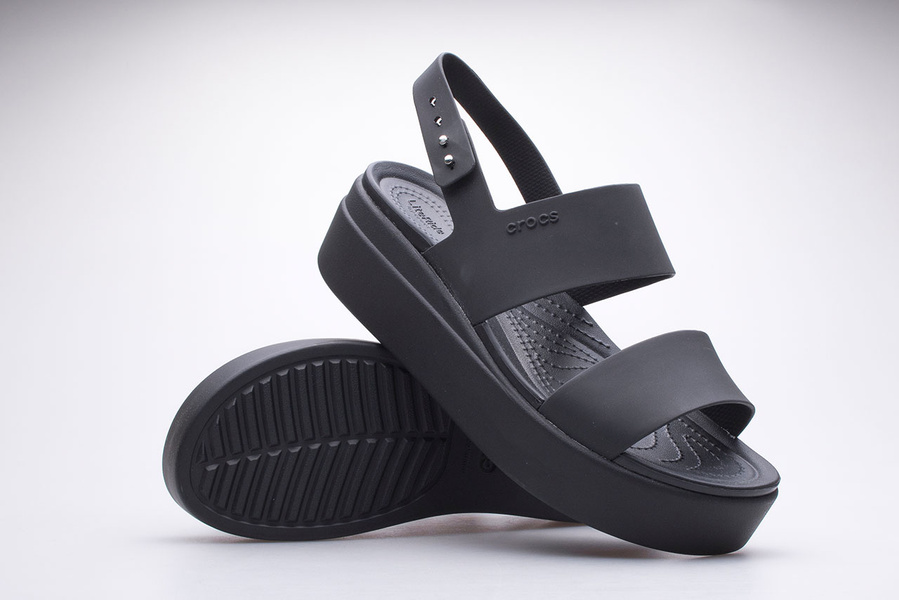 Sandały damskie Crocs Brooklyn Low Wedge 206453-060