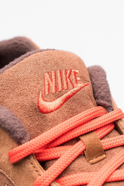 Buty damskie W NIKE OUTBURST SE AJ8299-200