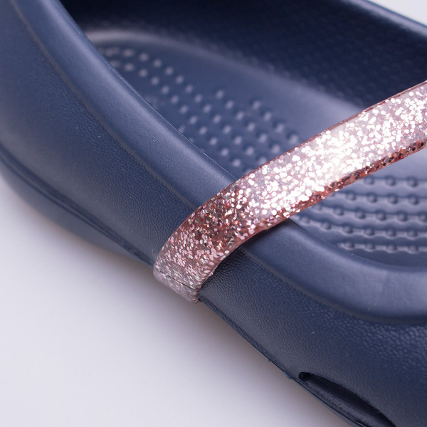 Baleriny Crocs Lina Charm Flat 205529-410