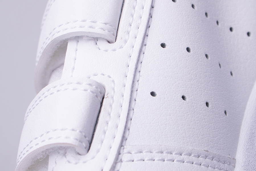 Buty dziecięce adidas TENSAUR C EF1093