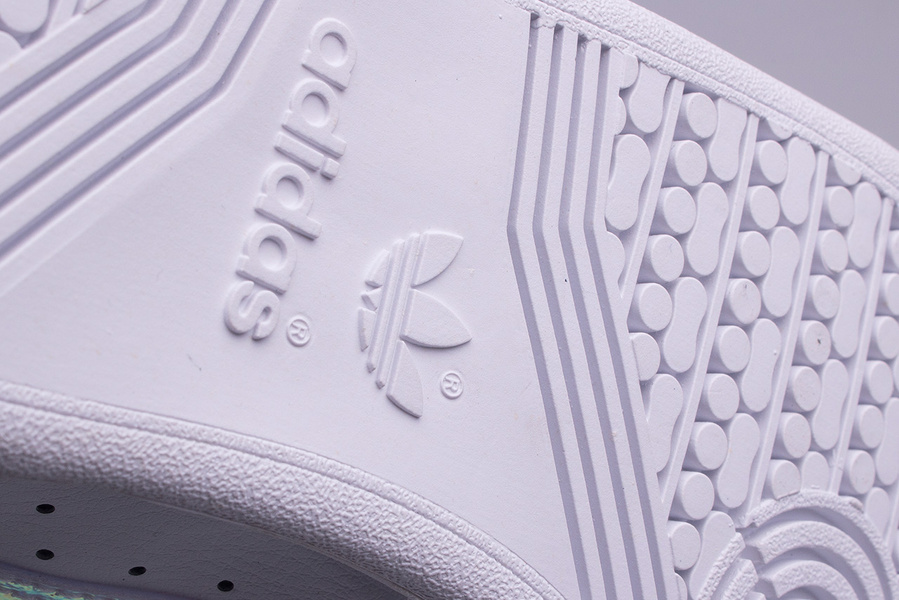 Buty dziecięce adidas CONTINENTAL 80 J FU6669