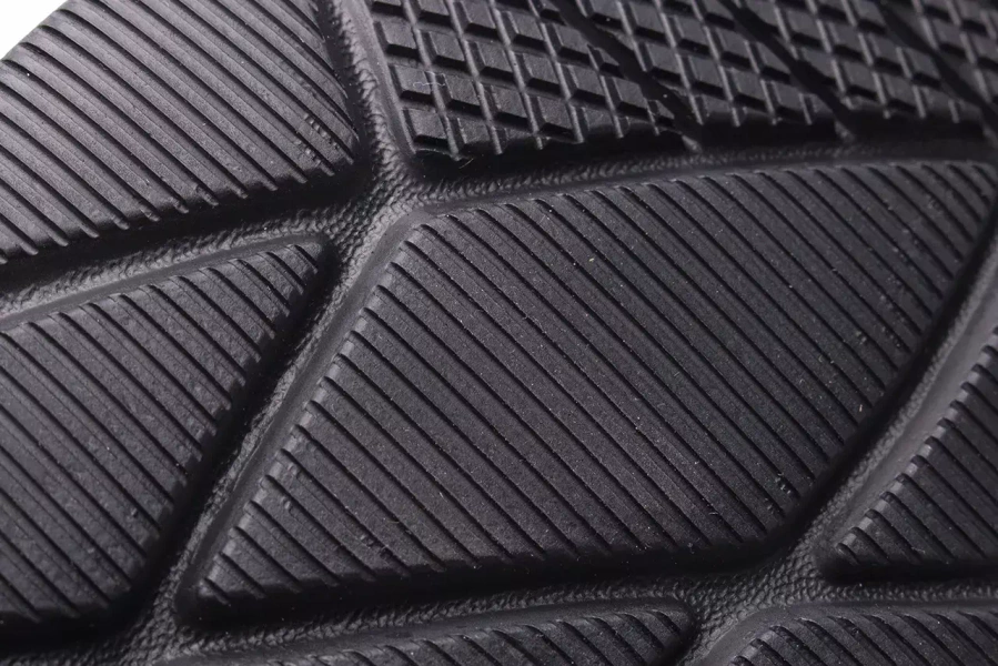 Buty chłopięce 4F 4FJAW22FLOWM008-20S