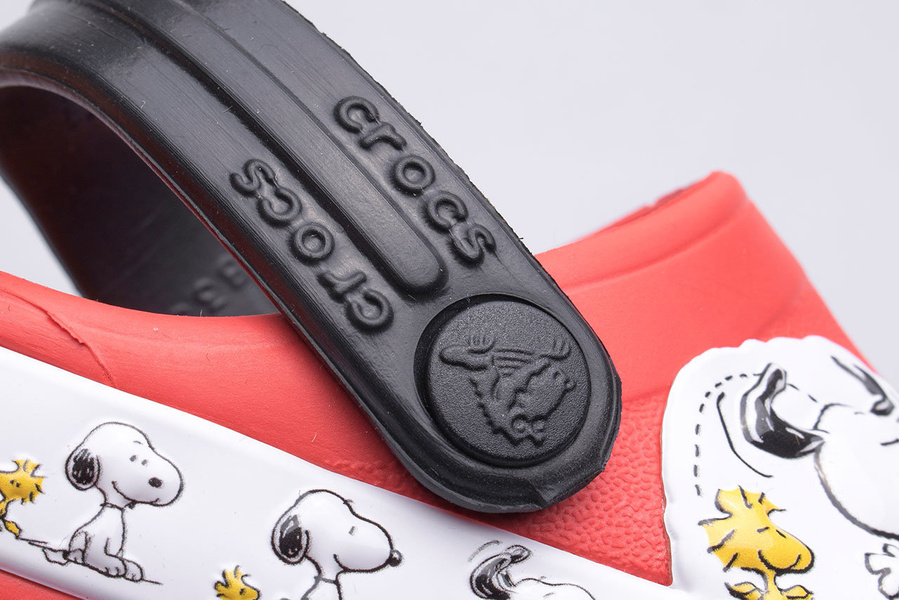 Chodaki CROCS SNOOPY CLOG KIDS 206176-8C1