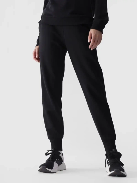 Spodnie dresowe damskie 4F 4FWMM00TTROF0946-20S