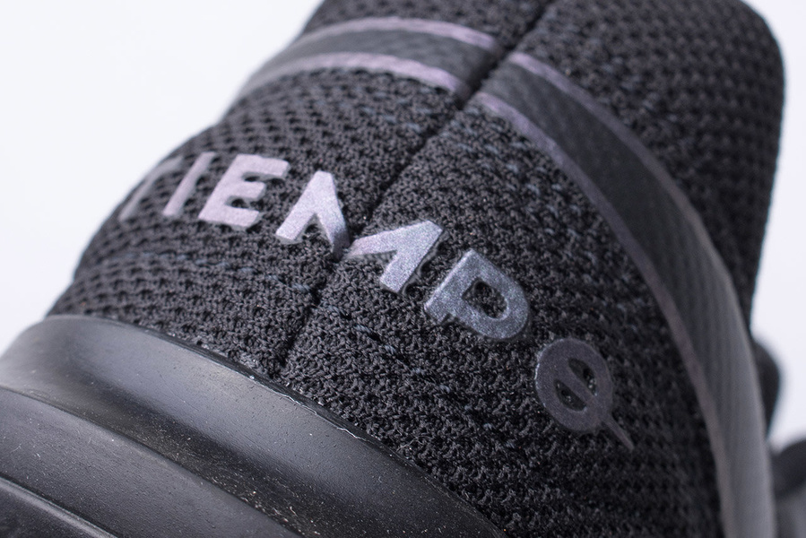 Buty dziecięce NIKE JR LEGEND 8 CLUB IC AT5882-010