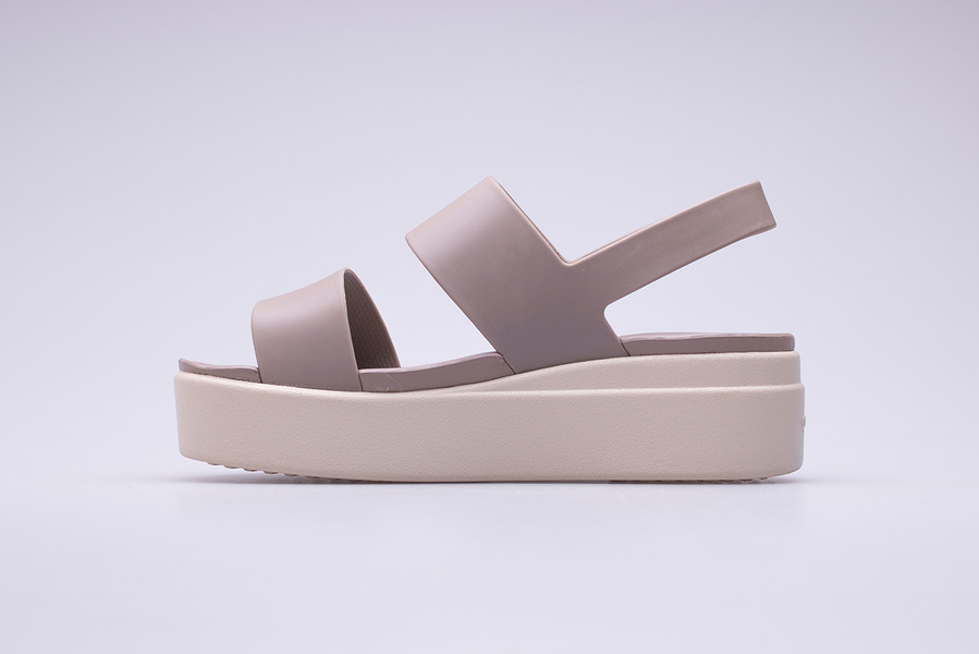 Sandały damskie Crocs Brooklyn Low Wedge 206453-15W