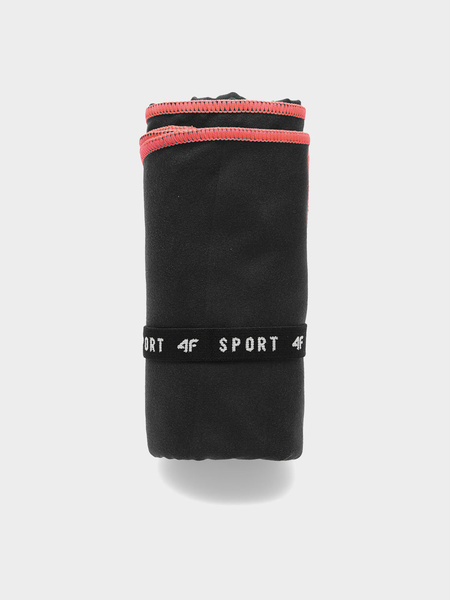 Ręcznik sportowy 4F H4L22-RECU001M-21S