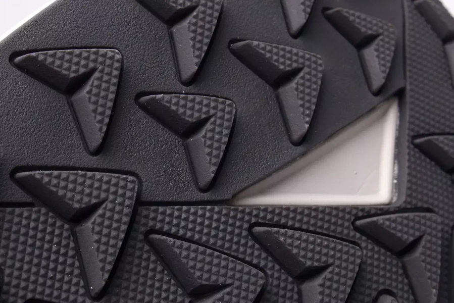 Buty dziecięce 4F 4FJAW22FWINM005-81S