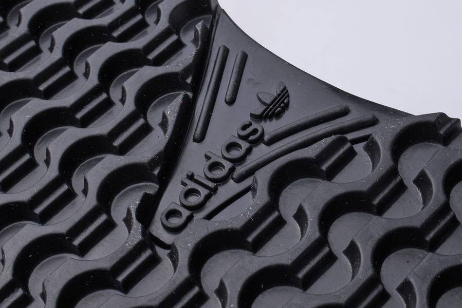 Buty dziecięce adidas ZX 700 HD J FX5235