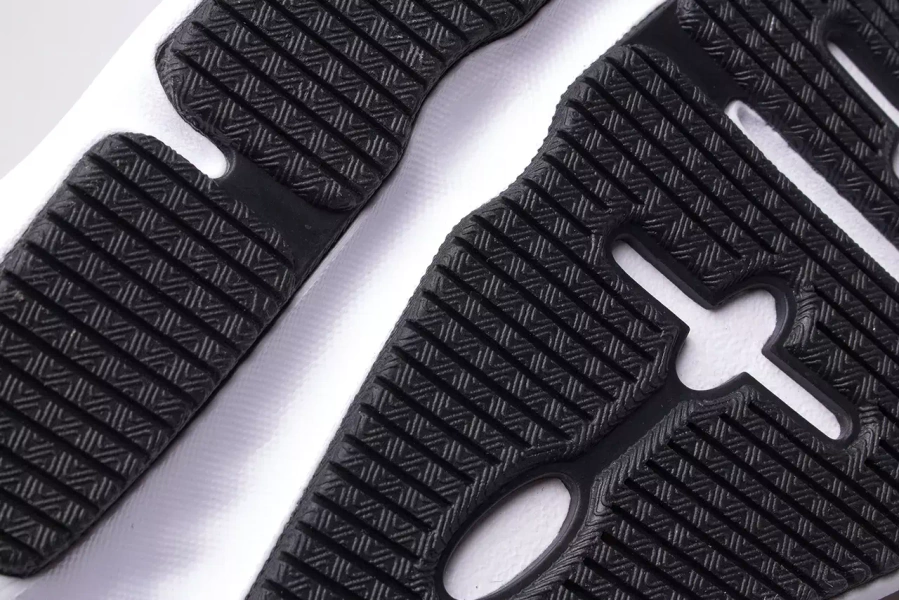 Buty męskie Under Armour 3024878-001