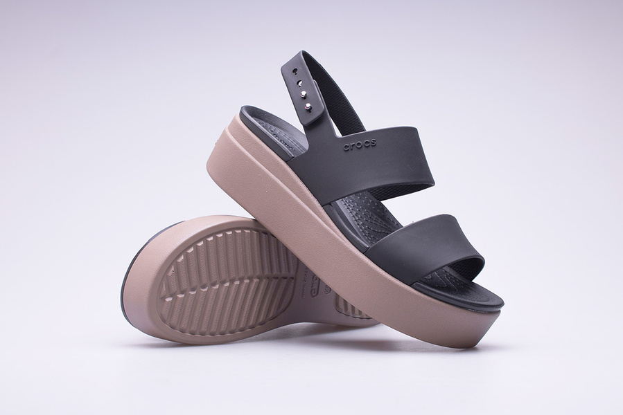 crocs brooklyn low wedge navy